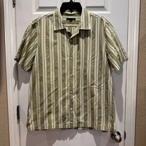 Banana Republic Men’s Large Short Sleeve Button Down Striped Green Burgundy